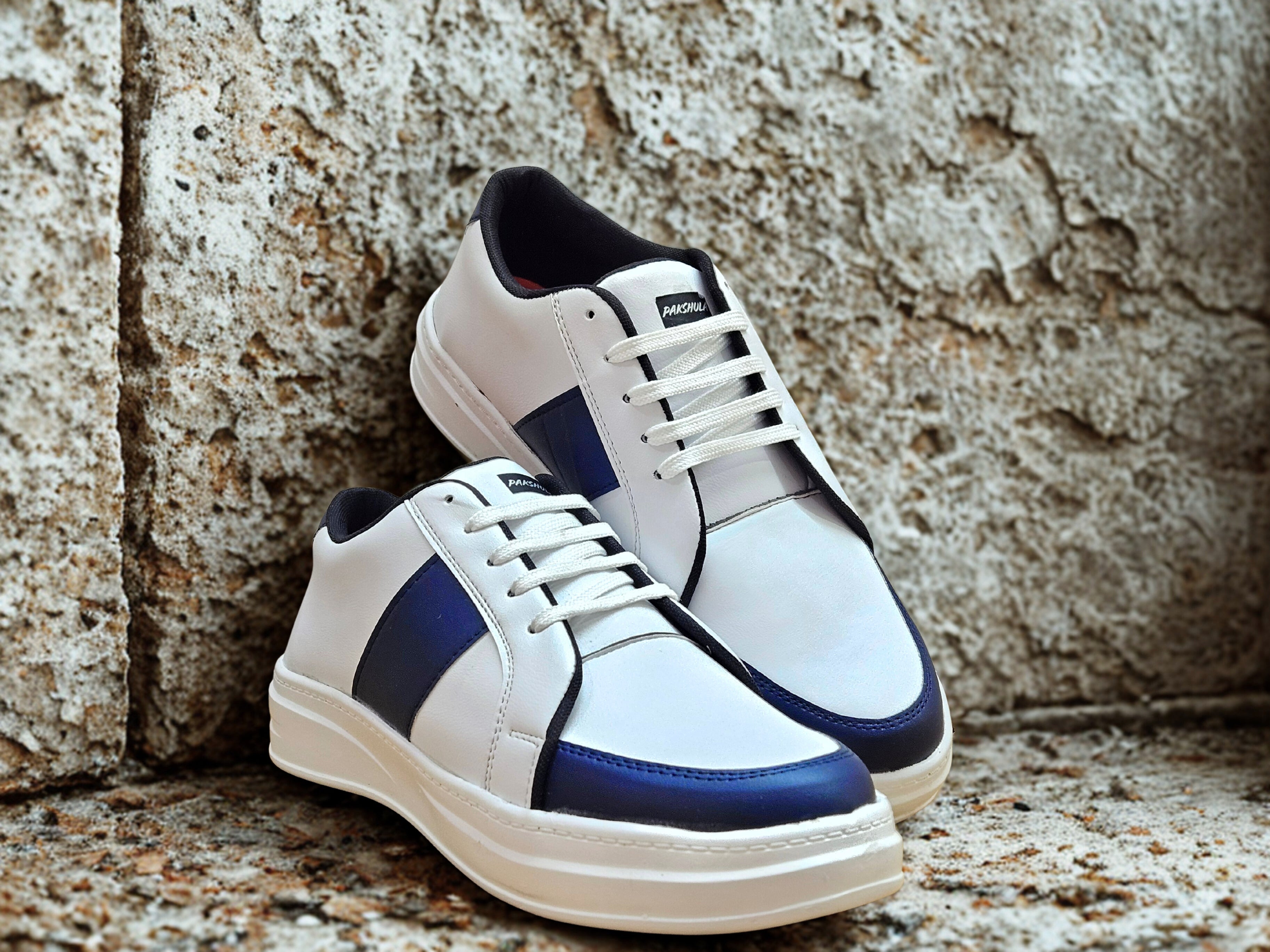 PAKSHULA Classic White–Navy Sneakers