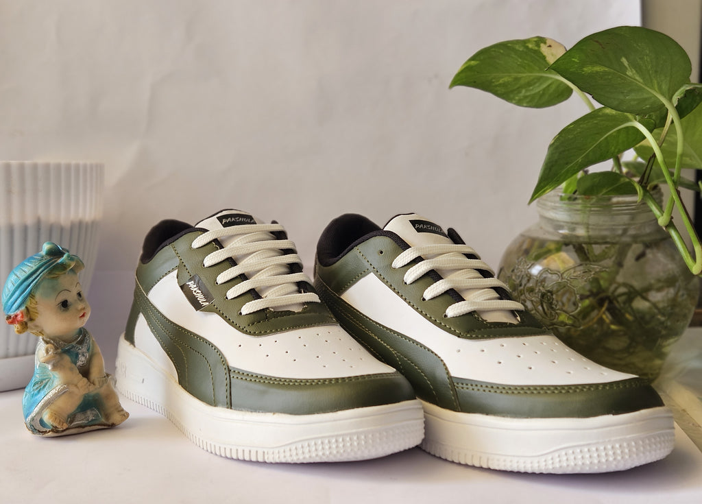 PAKSHULA Green–White Fresh Sneakers