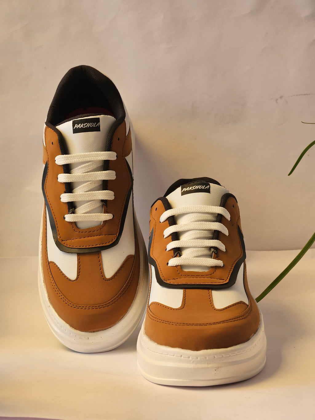 PAKSHULA Tan–White Sporty Sneakers