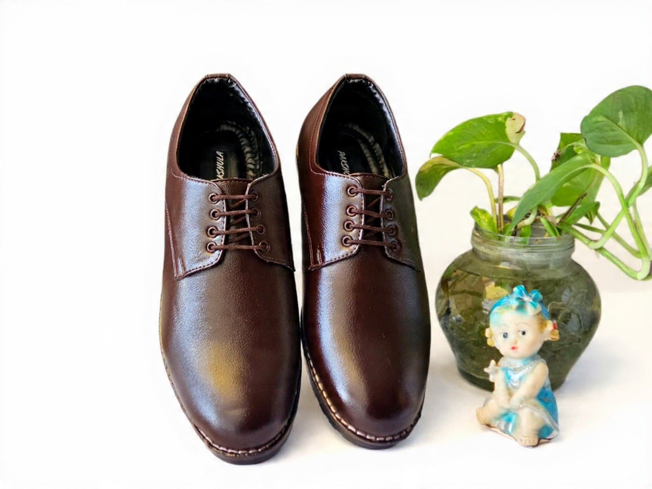 PAKSHULA'S CLASSIC BROWN SHOES