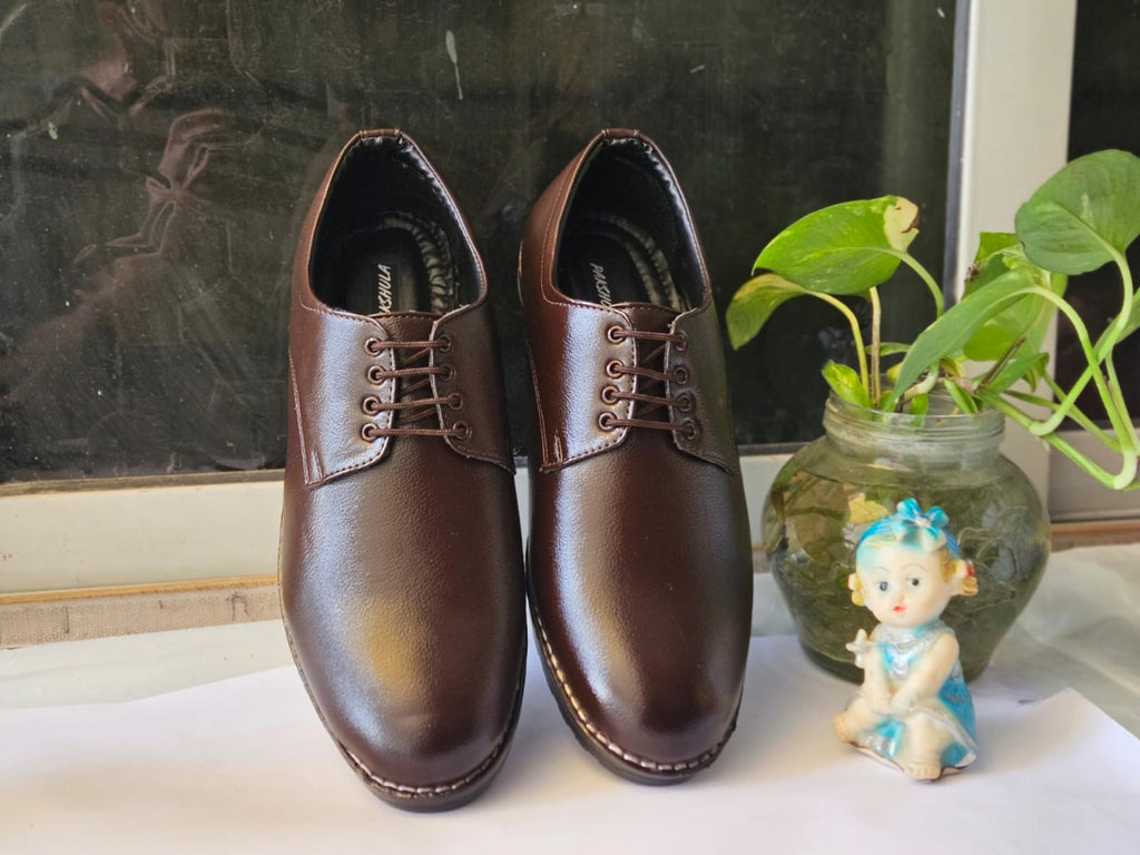 PAKSHULA'S CLASSIC BROWN SHOES