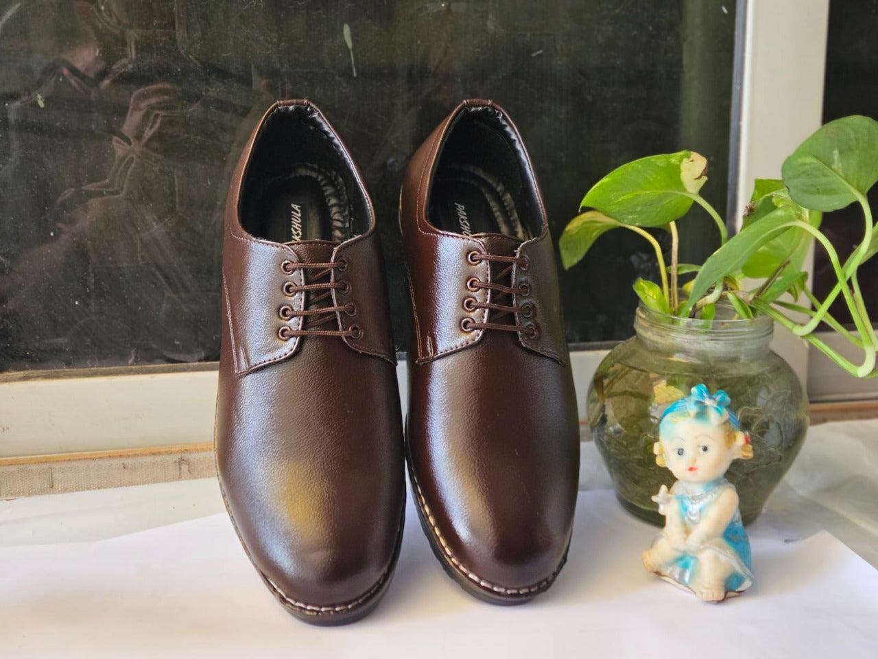 PAKSHULA'S CLASSIC BROWN SHOES